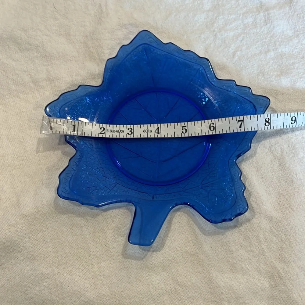 Blue Glass Leaf Plate